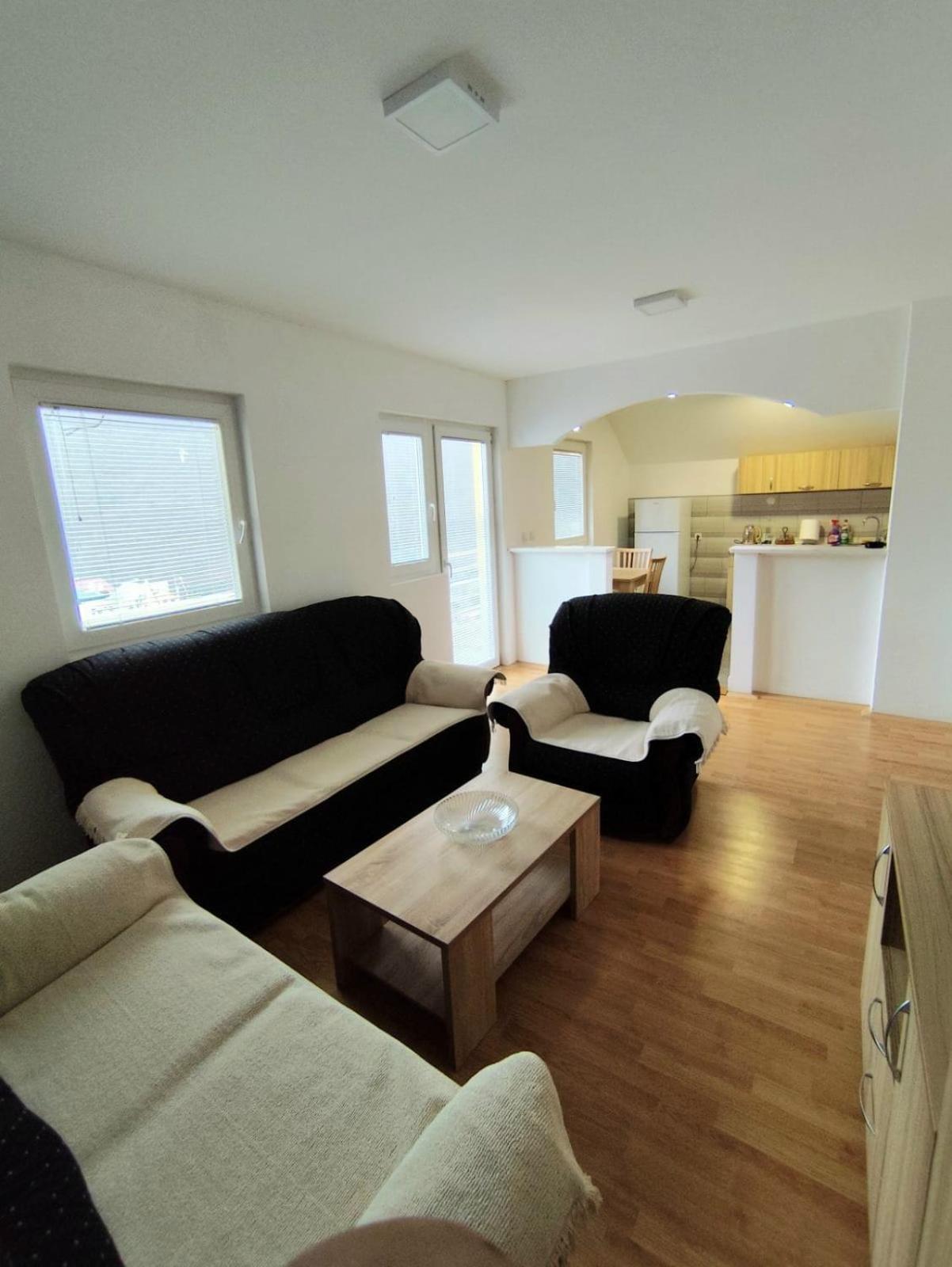Apartman Ognjenovic Apartman Plužine Kültér fotó